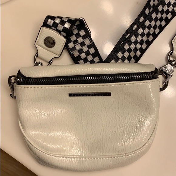quay fanny pack